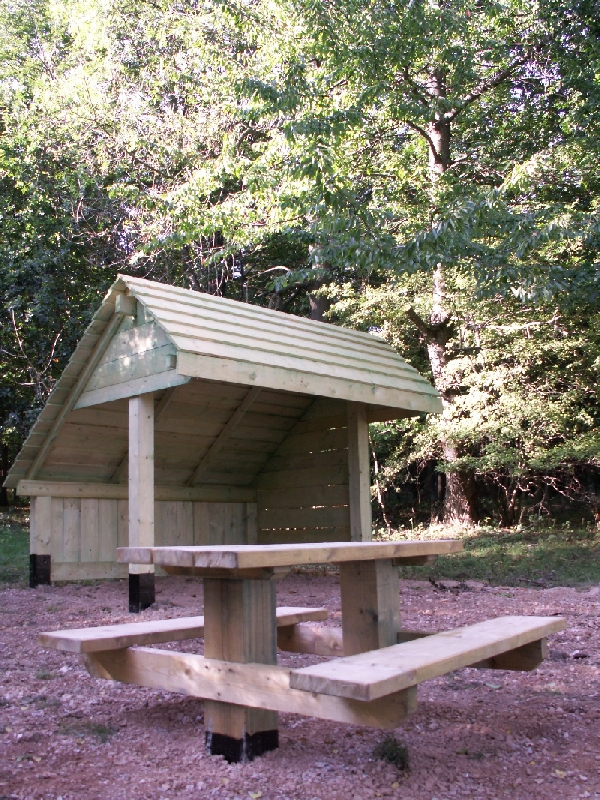 Wiata przystankowa na trasie rowerowej Wojcieszów-Podgórki-Wojcieszów